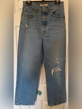 Levi's Ribcage Straight Ankle Jeans in Tango Fade - Size 27x27